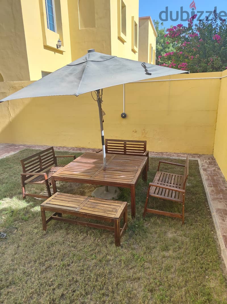 Wooden Outdoor set for sale in good condition 4