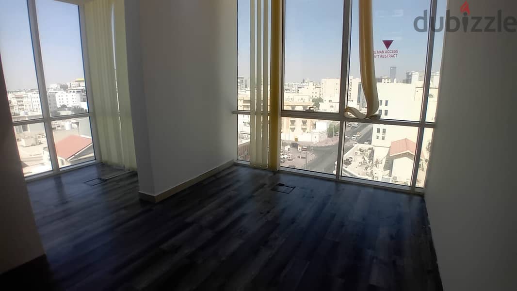 Office Space Available For Rent in Muntazah 7