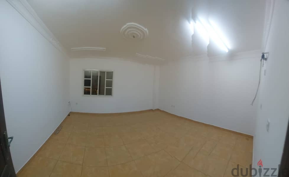 For rent villa in Al Wakra Jabal 6 Room 12