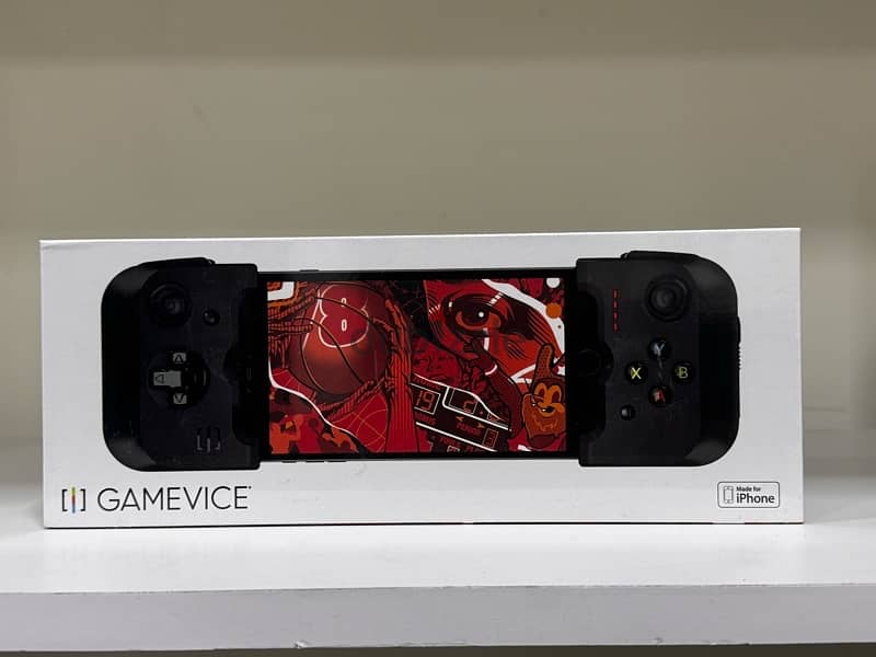 Gamevice controller for iPhone 3