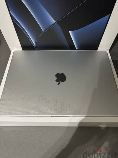 Apple - MacBook Pro 16" Laptop - M2 Pro chip - 16GB Memory - 1TB SSD