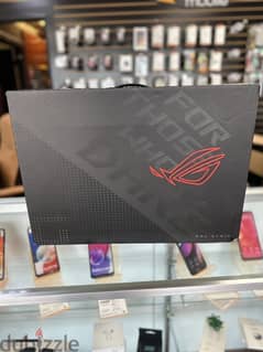 ASUS - ROG Strix G17 17.3” Laptop - AMD Ryzen 9 - 16GB - 1TB SSD 0