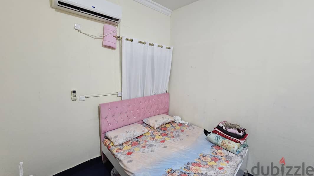 Semi furnished 1BHK family Accommedation 0