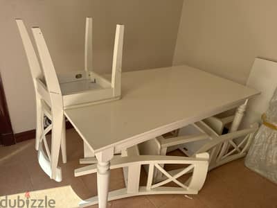 IKEA table 6 chairs