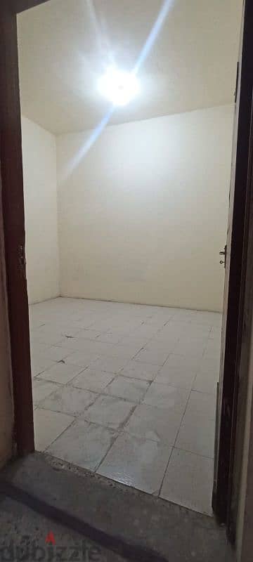 floor for rent 10 room  2 kitchen 7 bathroom  industrial area st43 3