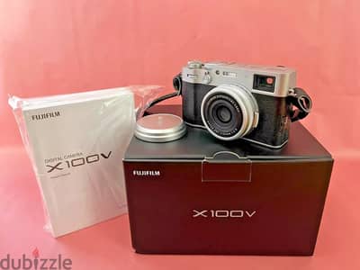 Fujifilm X100V 26.1 MP compact camera