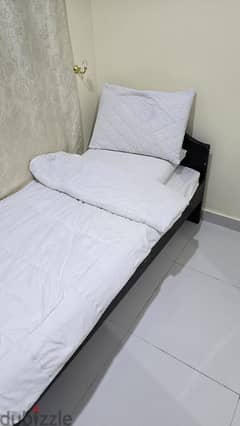 single bed frame with mattress سرير بمرتبة 0