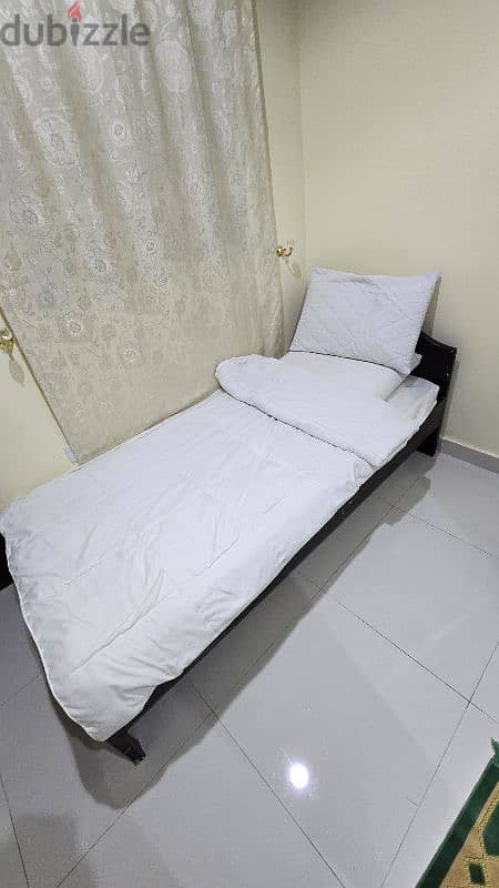 single bed frame with mattress سرير بمرتبة 1