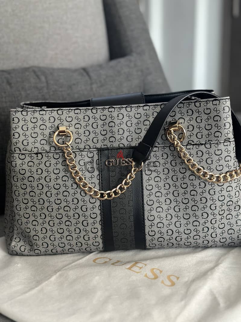 Guess Tote Bag (used only twice) 0