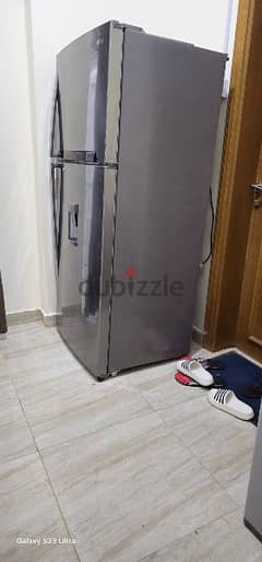 LG refrigerator 0