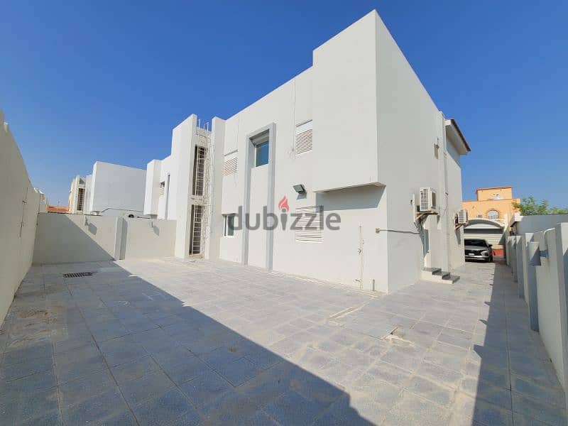 attached 5 bedroom villa in azghawa 1