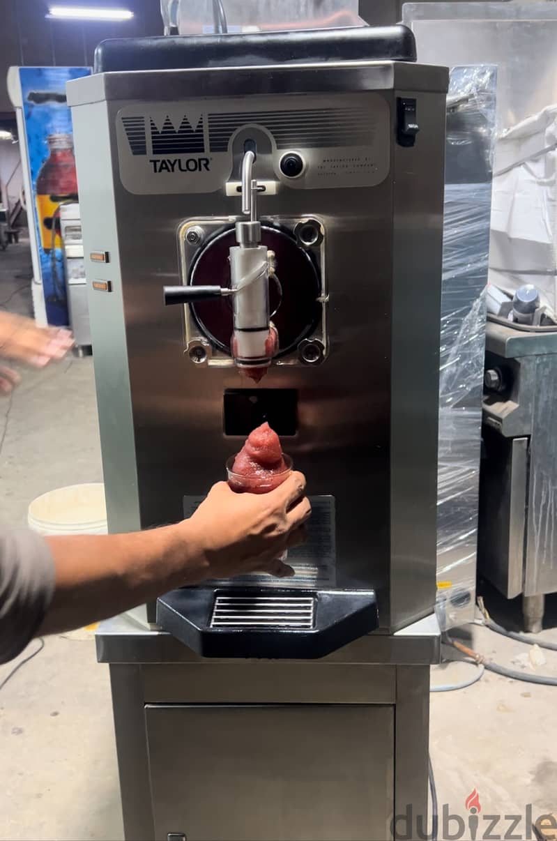 TAYLOR 430 Slush Machine 3