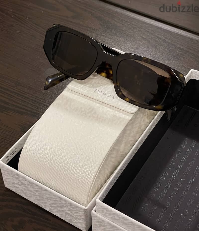 PRADA Symbole sunglasses 9