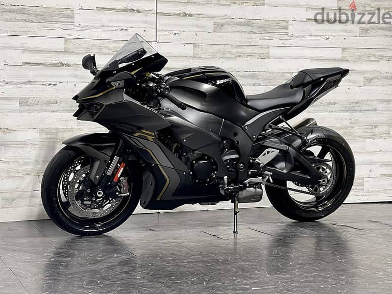 Kawasaki Ninja ZX-10R ( +971 52 300 8603) 0