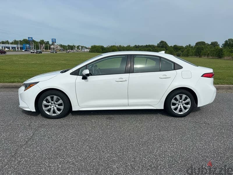 2021 Toyota Corolla LE FWD 0