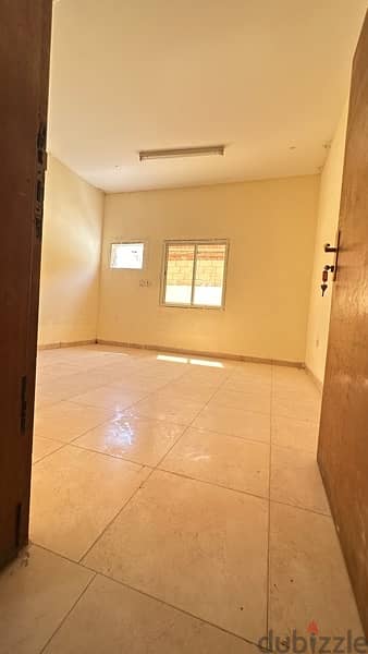 36 Room with 800 Garage For Rent 1