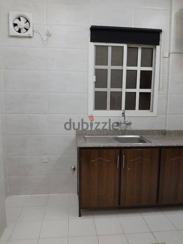 2bhk family apartment good cleen 4