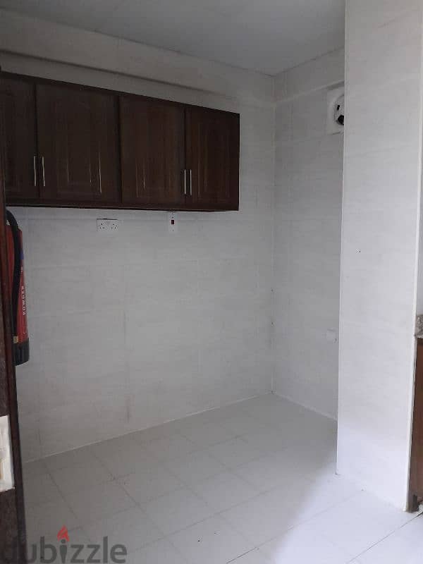 2bhk family apartment good cleen 5