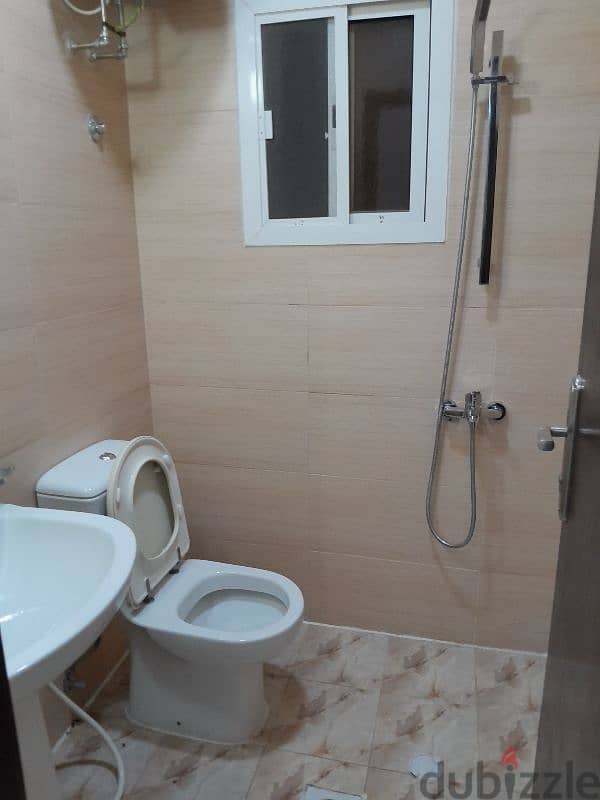 2bhk family apartment good cleen 8