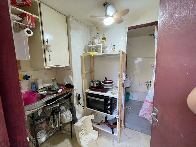 independent small studio near KG signal - 1500 1