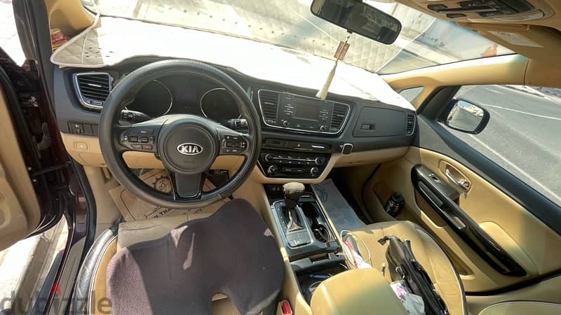 Kia Carnival 2016 8