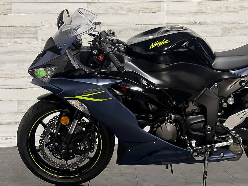 2023 Kawasaki Ninja ZX-R6 (+971 52 300 8603). 1