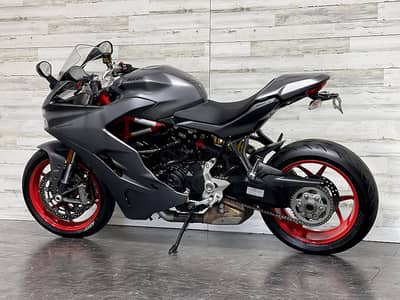 2020. Ducati Supersport  +974 66574363