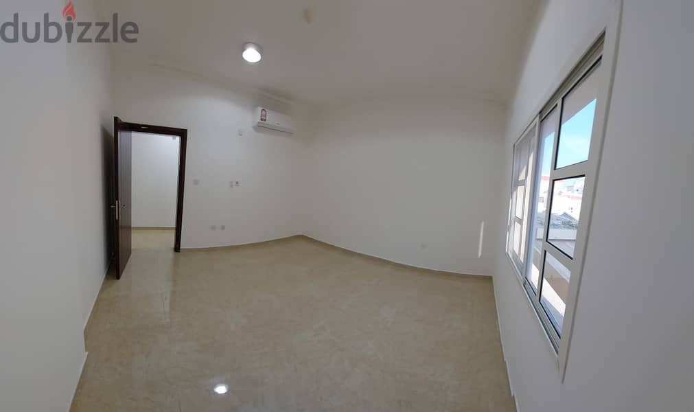 Apartment for rent in Al Wakrah naer Ooredoo for family 3bhk 6