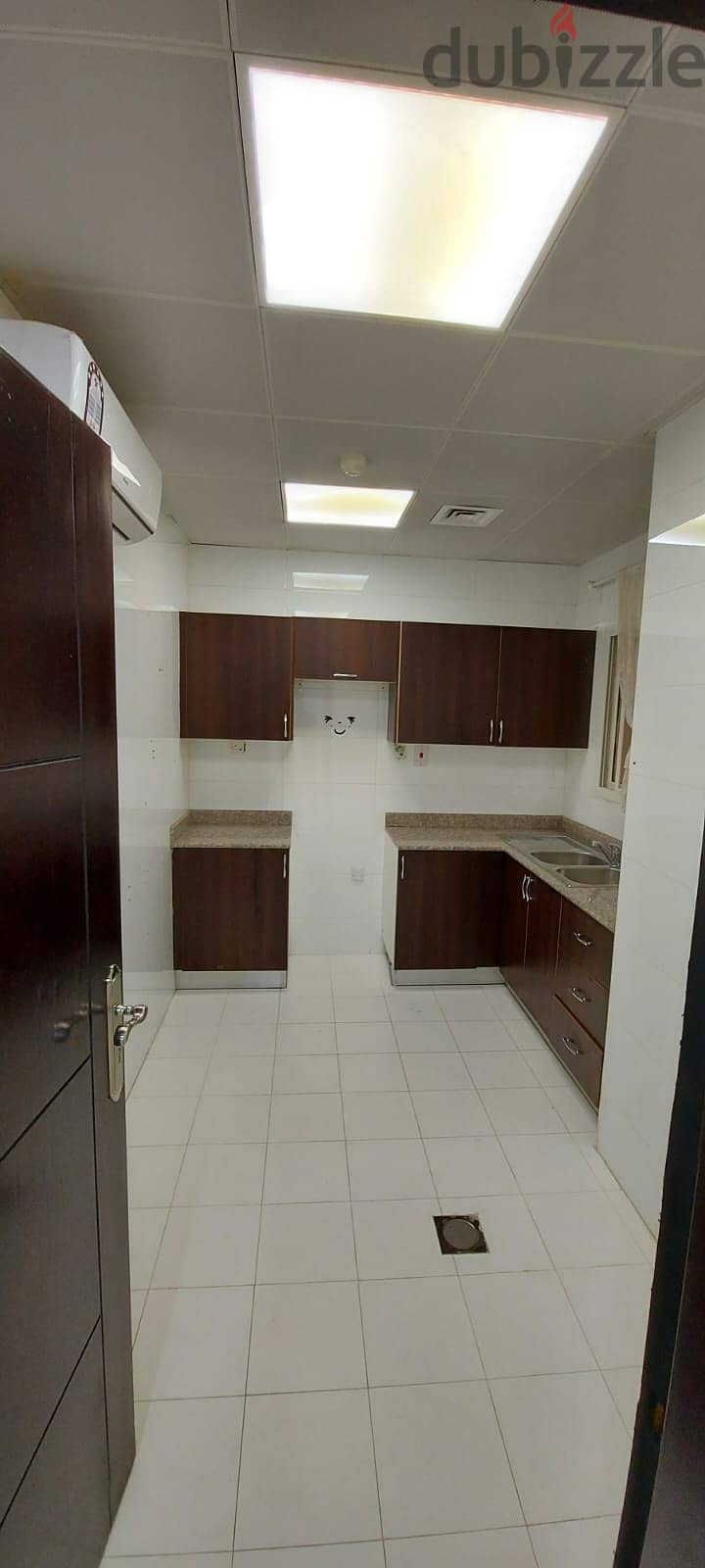 Apartment for rent in Al Wakrah naer Ooredoo for family 3bhk 18