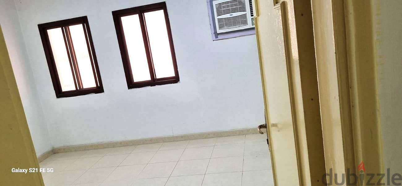 1 BHK flat for rent in Old Airport, near al zaman exchange 4