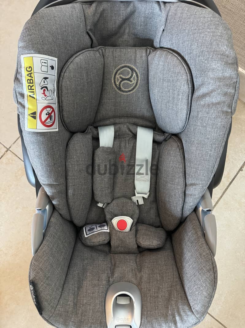 Cybex Car Seat 4