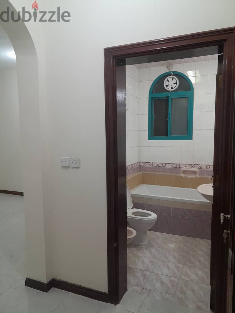 Spacious 3bhk in Old Airport for family only 4