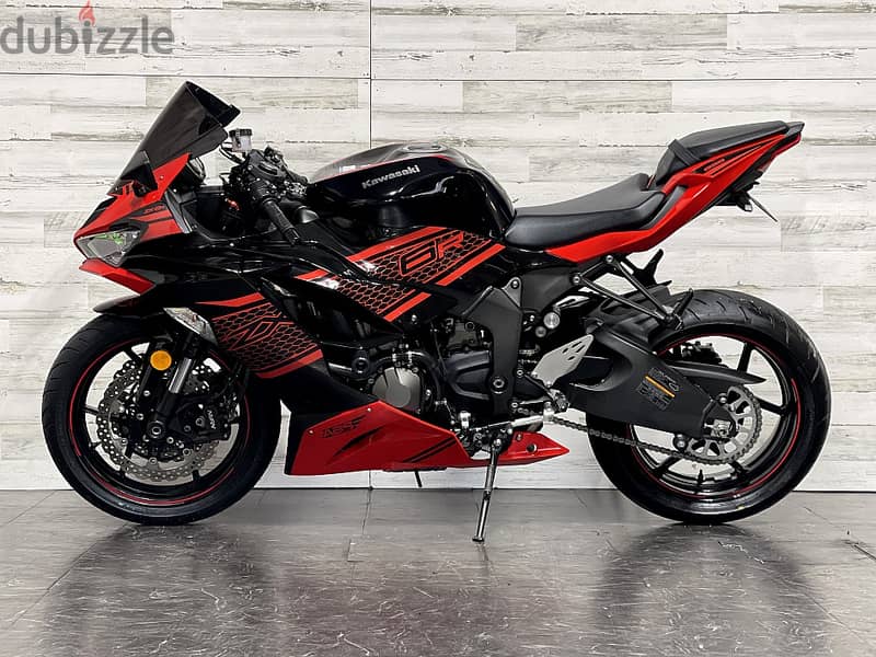 2022 Kawasaki Ninja ZX-6R (+971 52 300 8603) 5