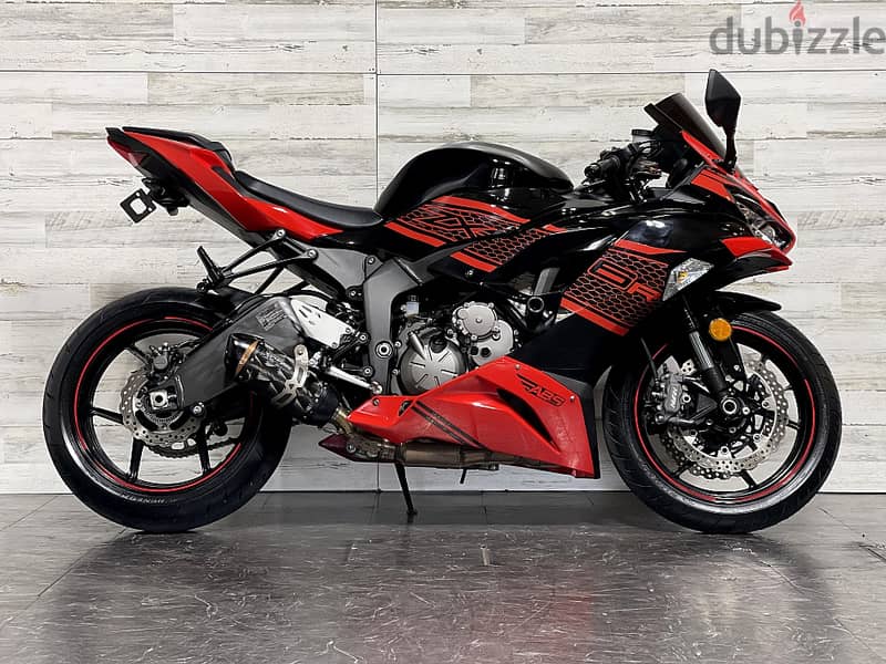 2022 Kawasaki Ninja ZX-6R (+971 52 300 8603) 7