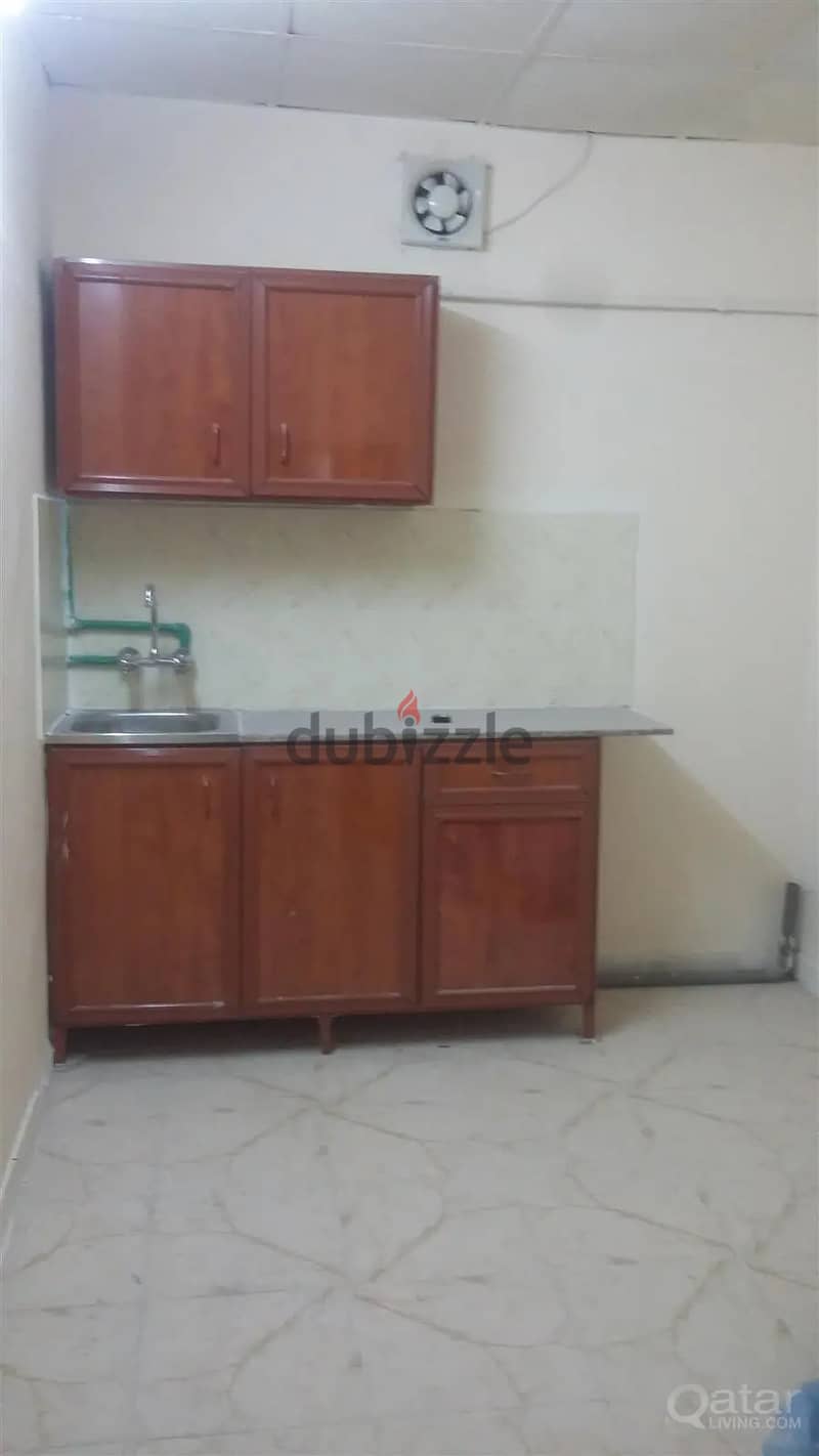 AL MAAMOURA ( Doha ) - FAMILY VILLA APARTMENT 1