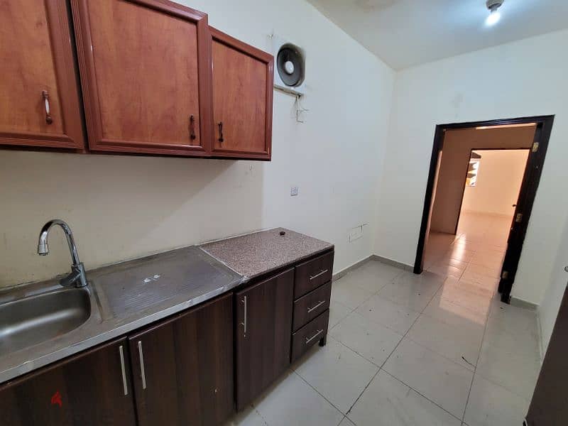 1bhk for rent in umm seneem 0