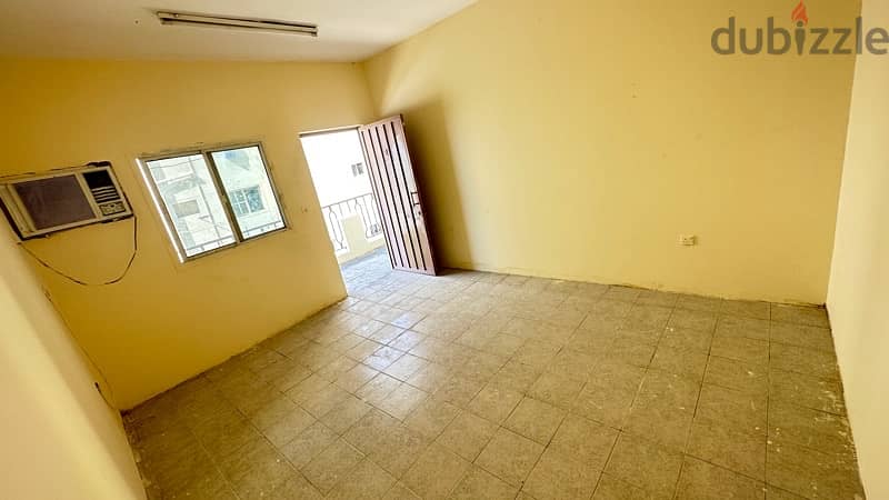 36 Room with 800 Garage For Rent 3