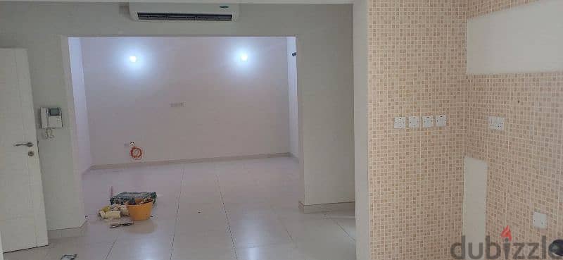 Very Spacious 5 B/R Compound Villa in Isghawa 6