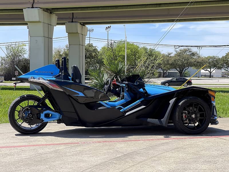 2020  Polaris R Slingshot auto drive  (+97466574363) 0