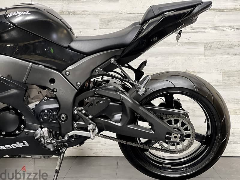 2021 Kawasaki Ninja ZX-10R ( +971 52 300 8603) 2