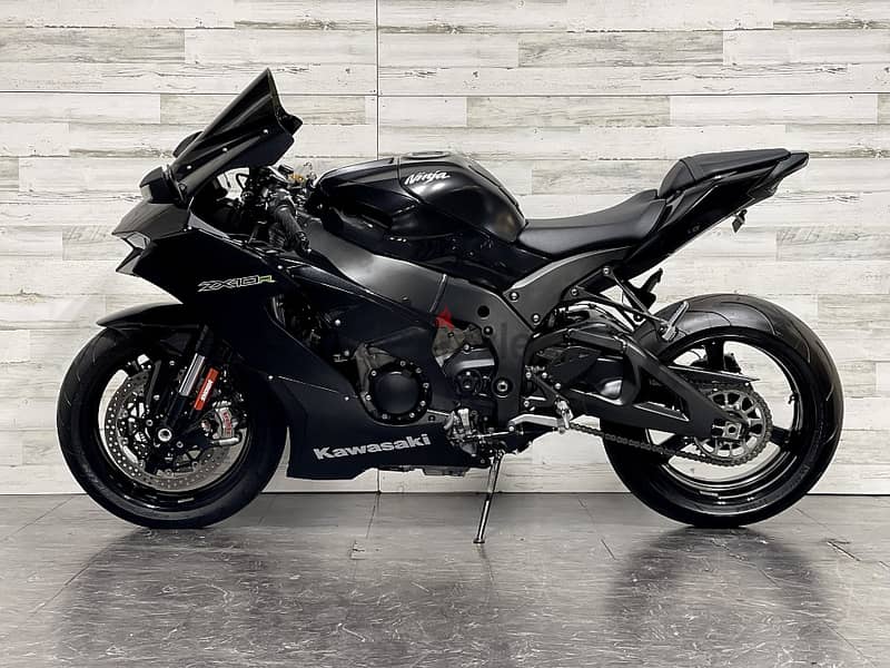 2021 Kawasaki Ninja ZX-10R ( +971 52 300 8603) 5