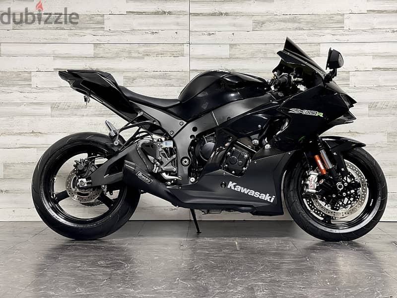 2021 Kawasaki Ninja ZX-10R ( +971 52 300 8603) 8