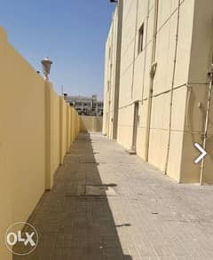 72 Room with 7000 m2 Store For Rent 0