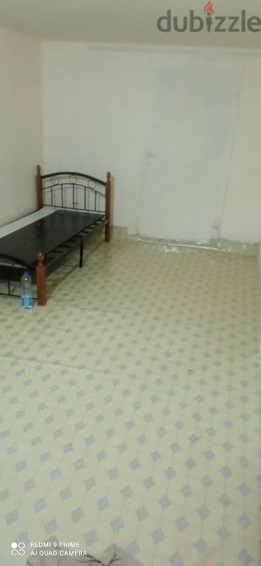 Bachelor cheap room for rent 1