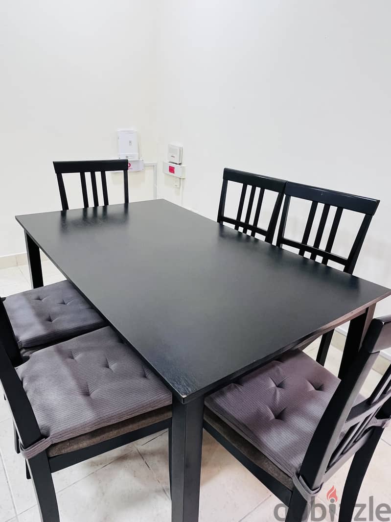 Dining table set 2