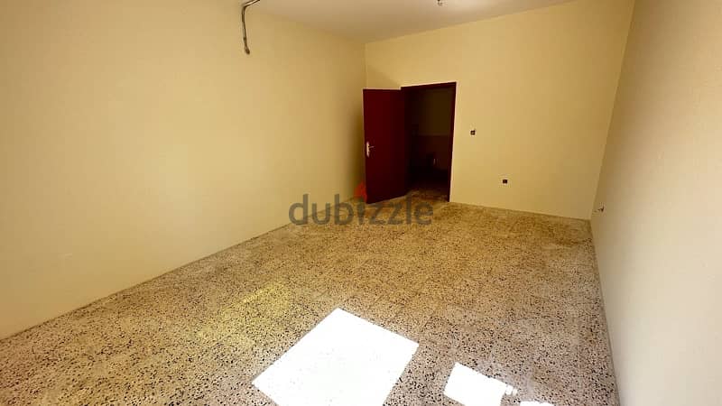 90 Big Room For Rent (6x4) 3