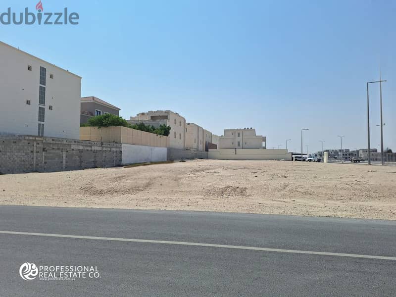 910 SQM LAND FOR SALE LOCATED IN AL THEMAID 1