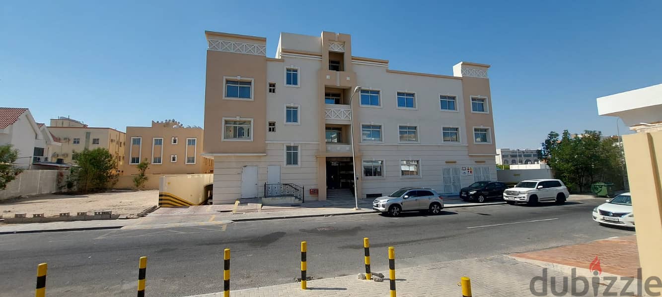 For rent apartments in building Fareej Kulaib family 1BHK unfurnished 1