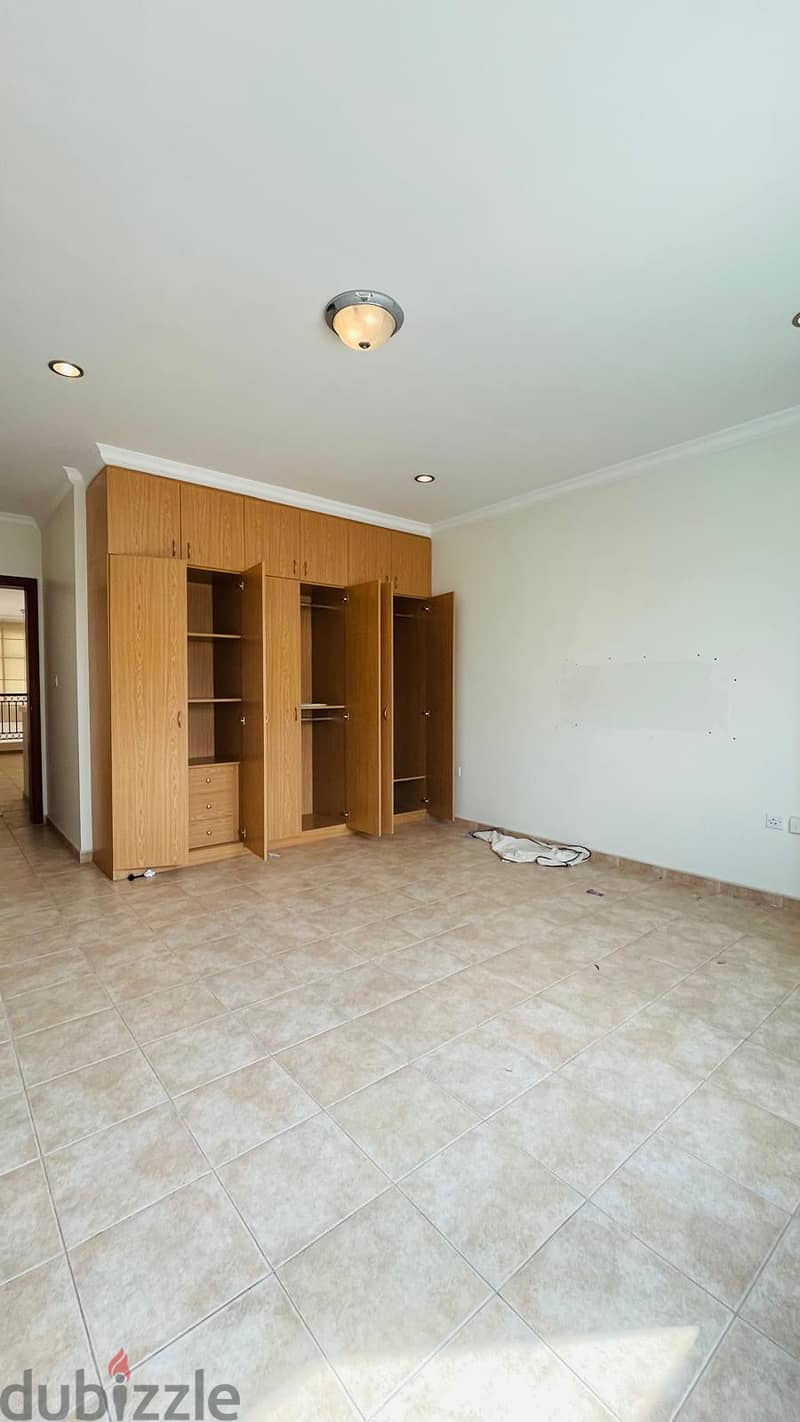 3 Beds; 5 Baths; Maid's room compound villa Ain Khaled 6