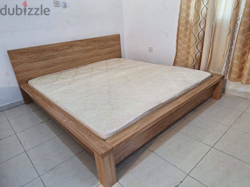 King size bed with mattress for sale 2